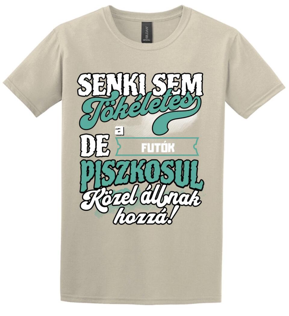 SENKI SEM TÖKÉLETES DE A_AZ  FUTÓK ÁTKOZOTTUL KÖZEL ÁLLNAK  HOZZÁ