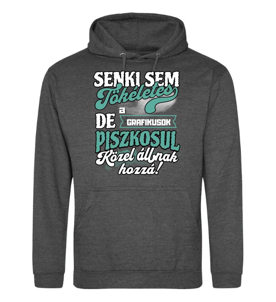 SENKI SEM TÖKÉLETES DE A_AZ  GRAFIKUSOK ÁTKOZOTTUL KÖZEL ÁLLNAK  HOZZÁ
