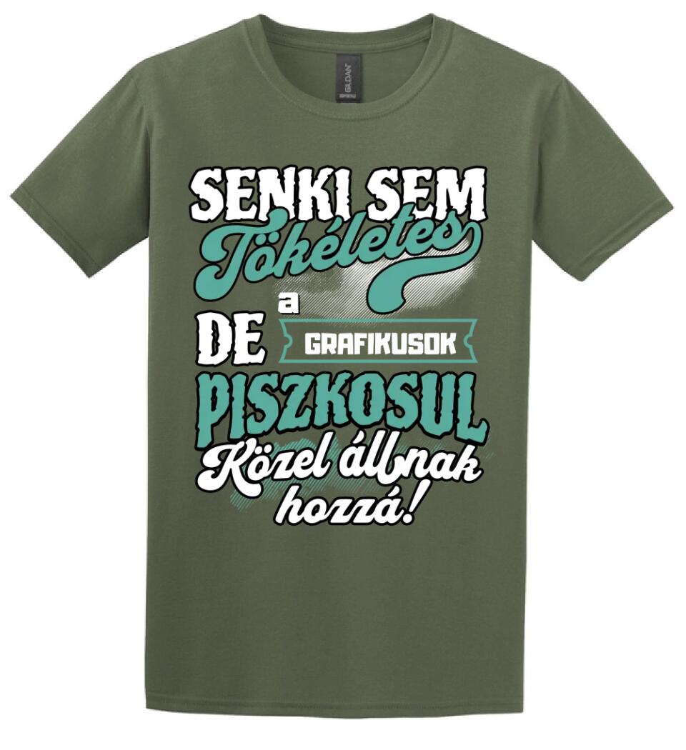 SENKI SEM TÖKÉLETES DE A_AZ  GRAFIKUSOK ÁTKOZOTTUL KÖZEL ÁLLNAK  HOZZÁ