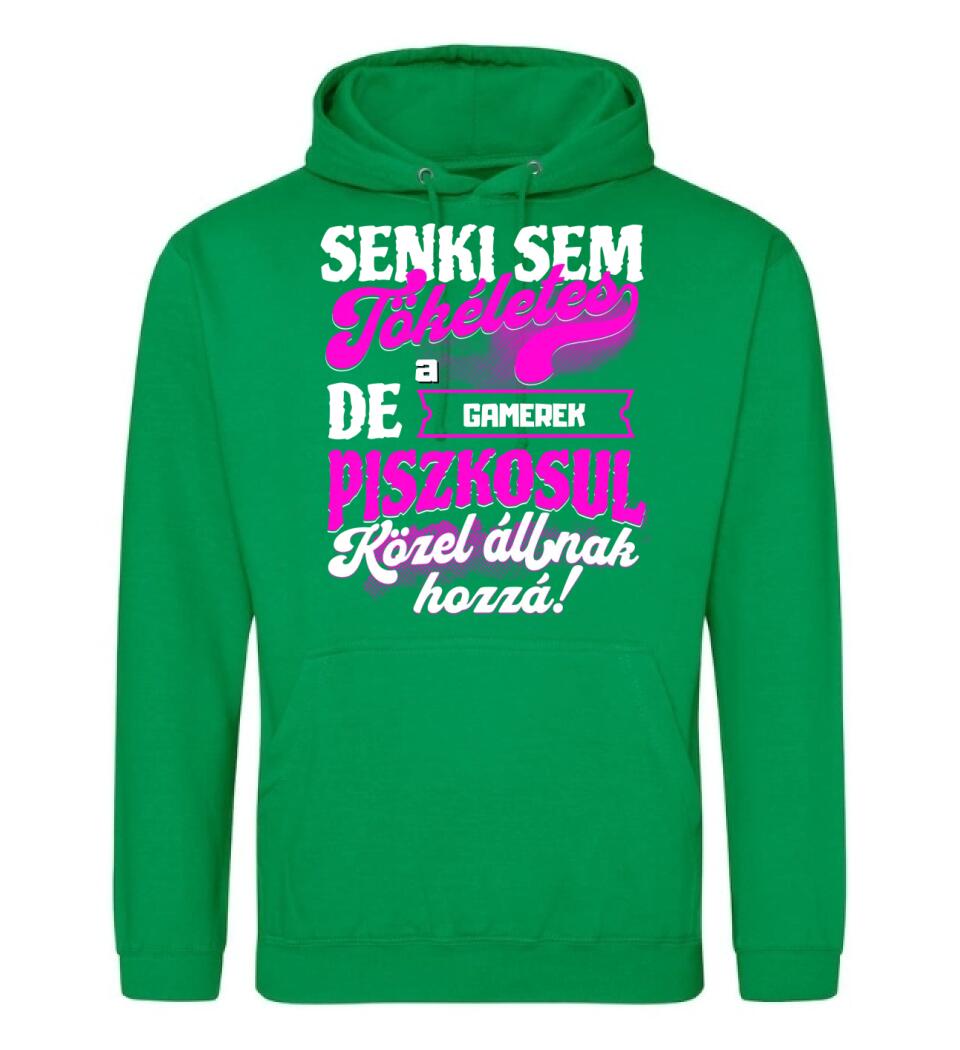 SENKI SEM TÖKÉLETES DE A_AZ  GAMEREK ÁTKOZOTTUL KÖZEL ÁLLNAK  HOZZÁ