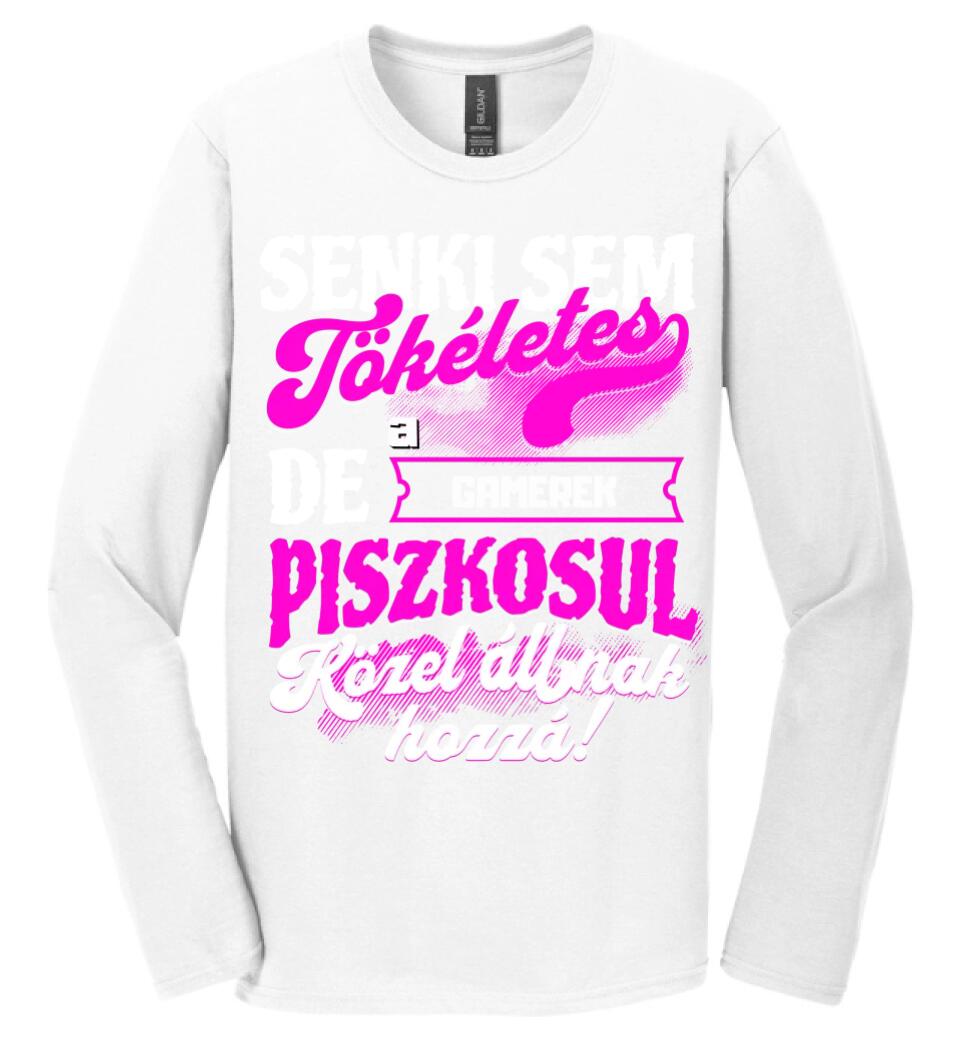 SENKI SEM TÖKÉLETES DE A_AZ  GAMEREK ÁTKOZOTTUL KÖZEL ÁLLNAK  HOZZÁ