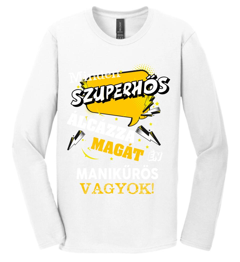 MANIKŰRÖS SZUPERHŐS PÓLÓ