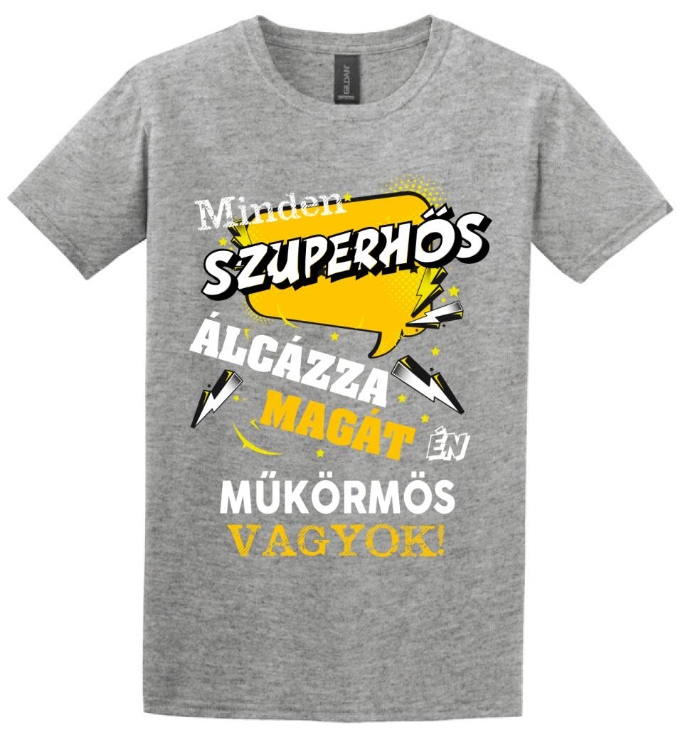 MŰKÖRMÖS SZUPERHŐS PÓLÓ