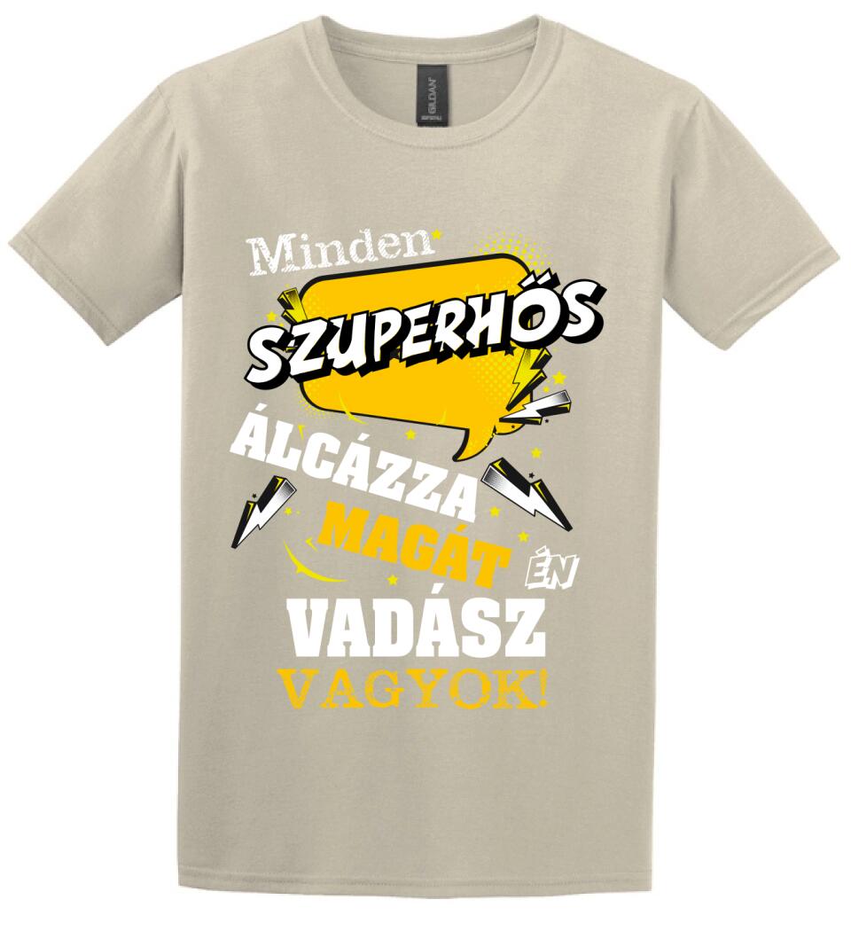 VADÁSZ SZUPERHŐS PÓLÓ