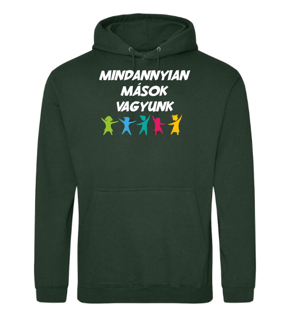 MINDANNYIAN MÁSOK VAGYUNK