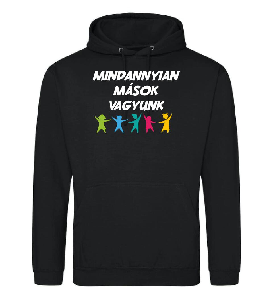 MINDANNYIAN MÁSOK VAGYUNK
