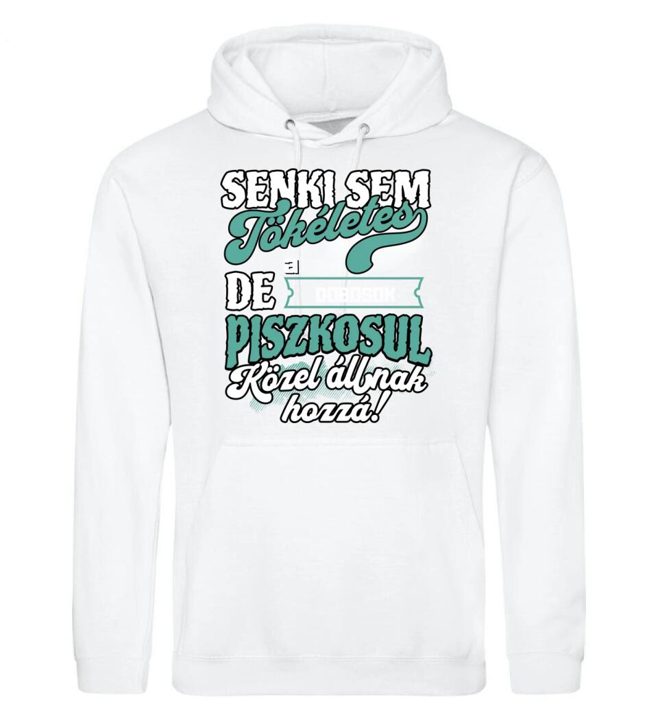 SENKI SEM TÖKÉLETES DE A_AZ  DOBOSOK ÁTKOZOTTUL KÖZEL ÁLLNAK  HOZZÁ