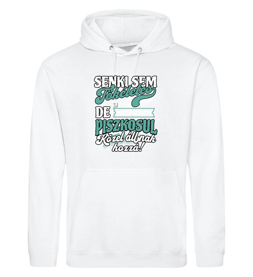 SENKI SEM TÖKÉLETES DE A_AZ  BUSZSOFŐRÖK ÁTKOZOTTUL KÖZEL ÁLLNAK  HOZZÁ