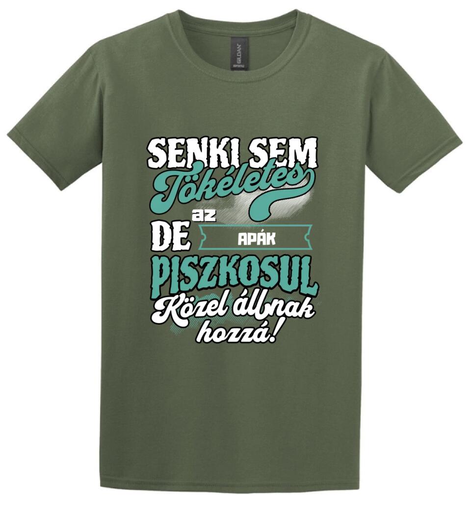 SENKI SEM TÖKÉLETES DE A_AZ  APÁK ÁTKOZOTTUL KÖZEL ÁLLNAK  HOZZÁ
