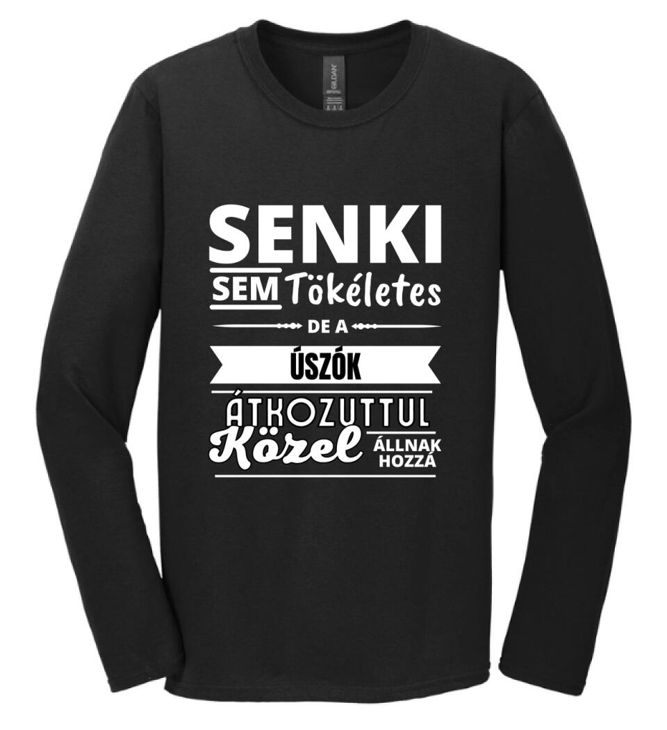 SENKI SEM TÖKÉLETES DE  ÚSZÓK