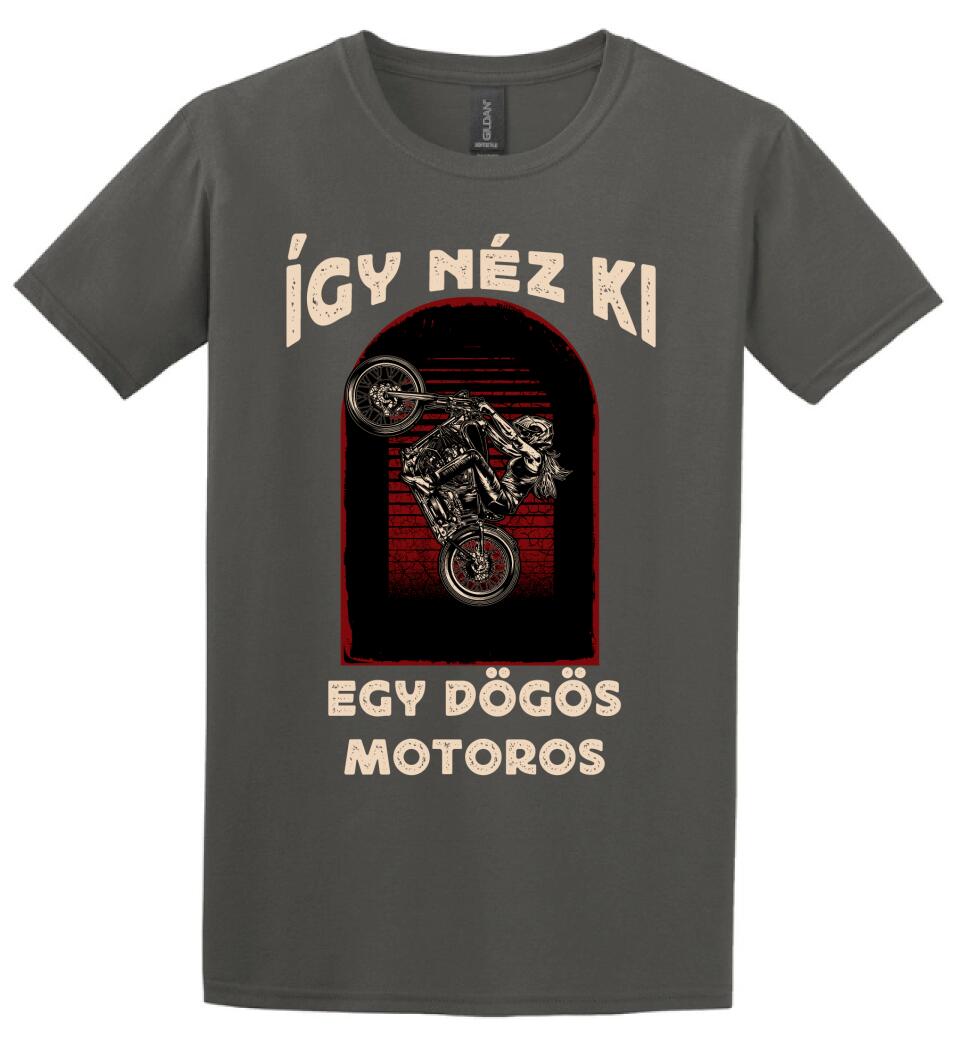 így néz ki egy dögös motoros