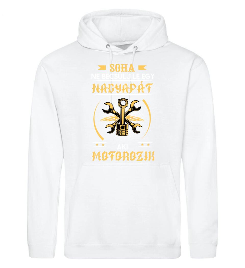 Soha ne becsülj le egy motoros nagyapát