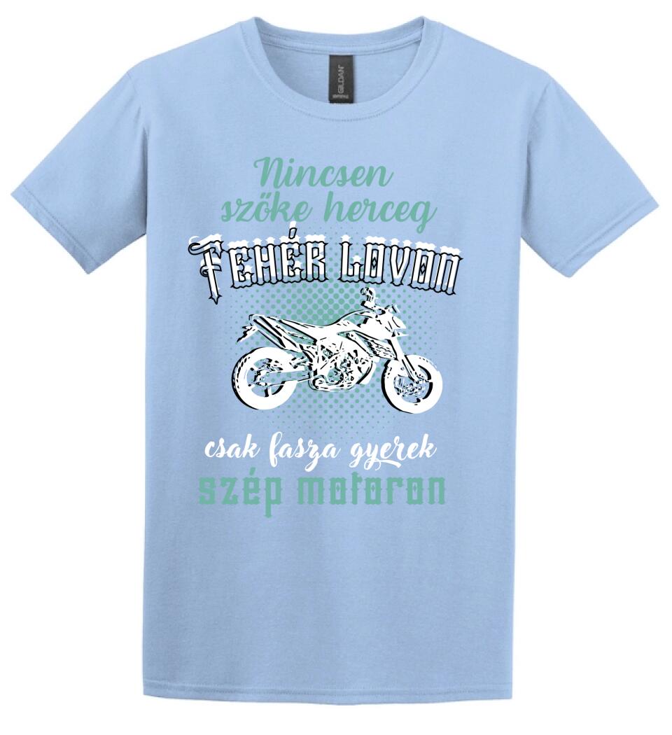 Szőke herceg szép motoron