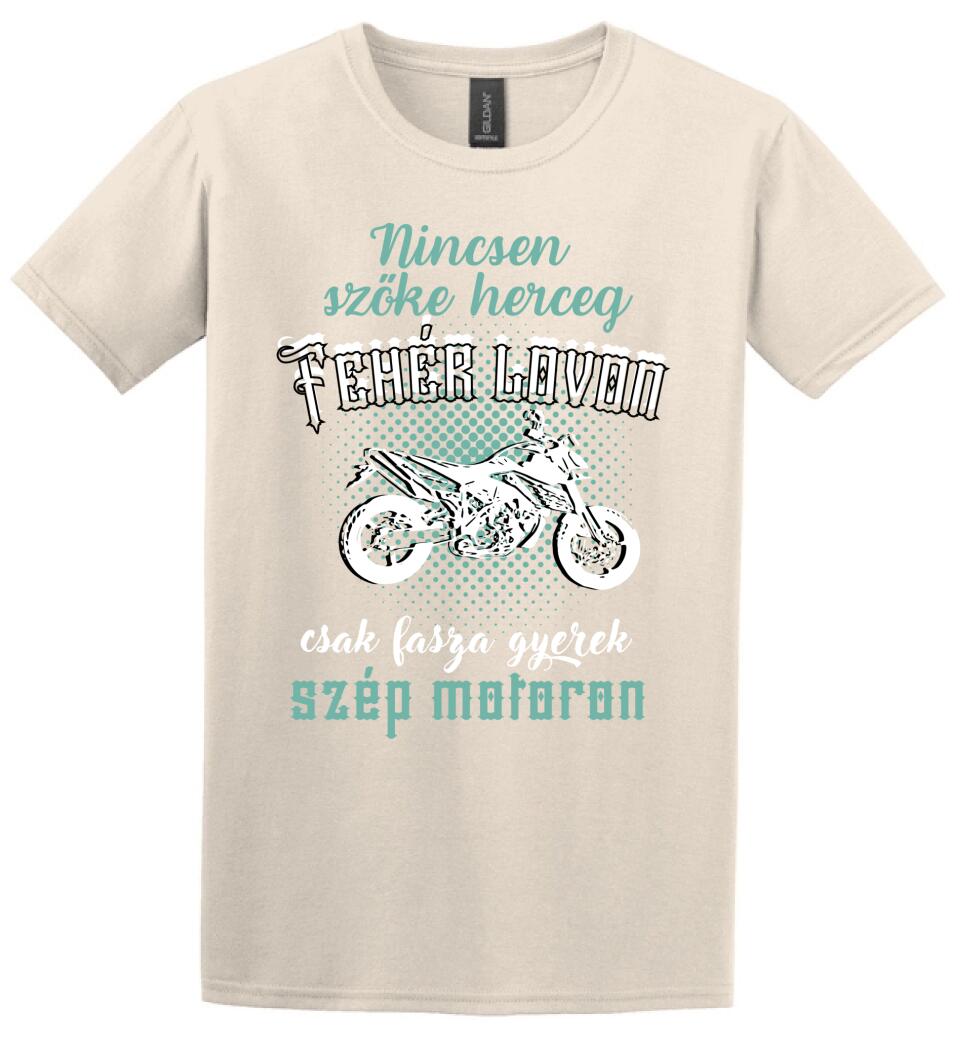 Szőke herceg szép motoron