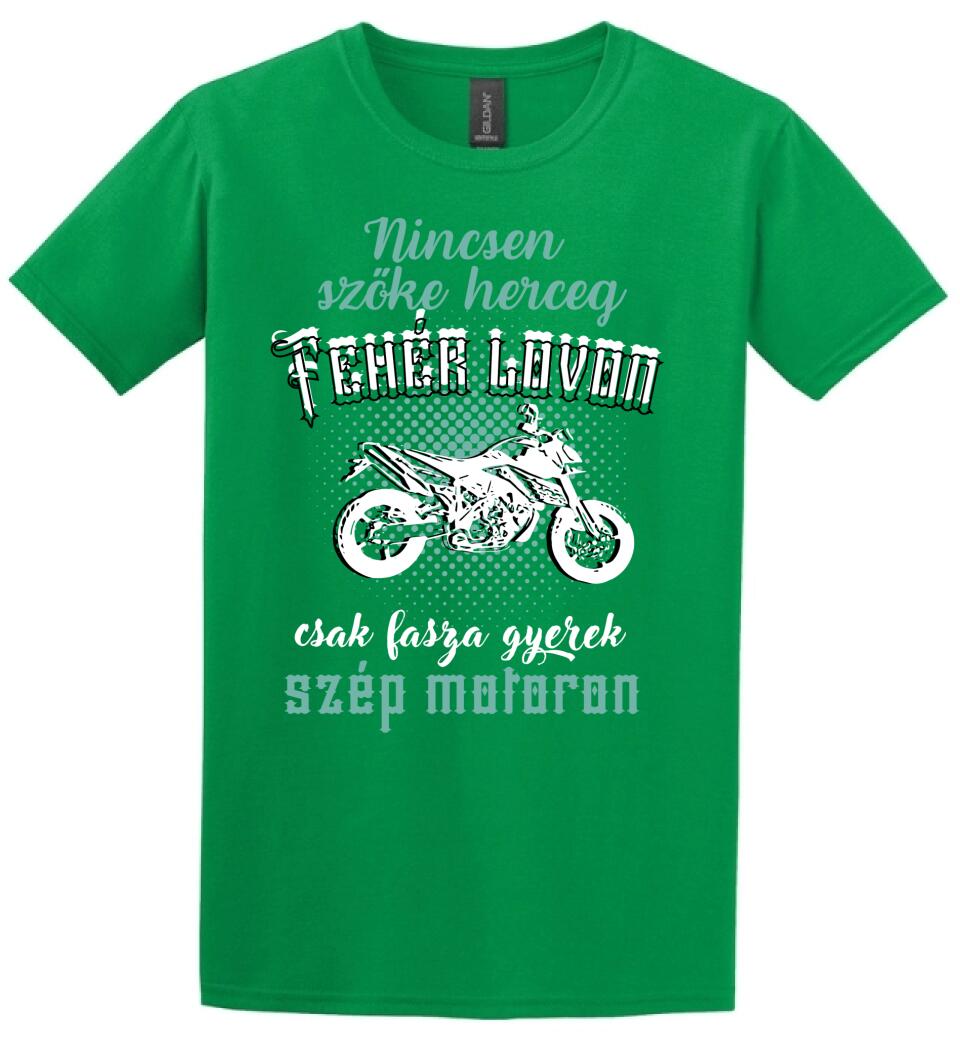 Szőke herceg szép motoron