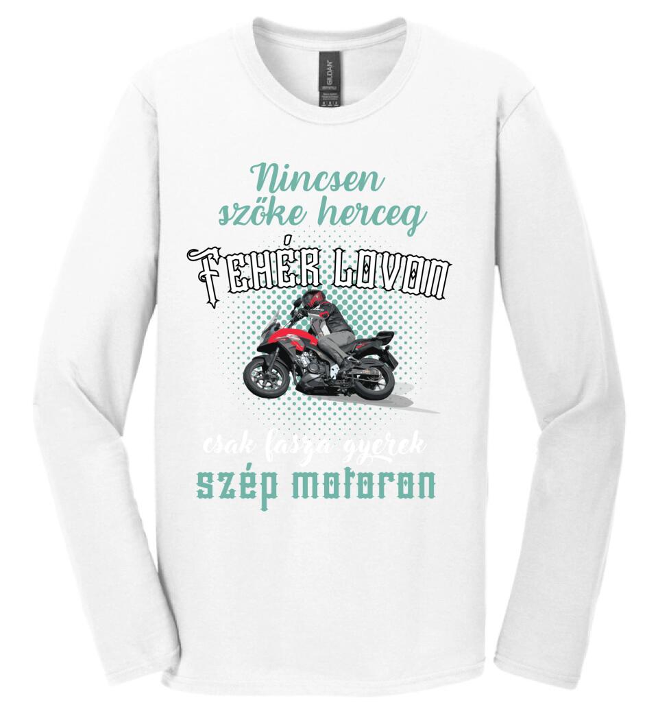 Szőke herceg szép motoron