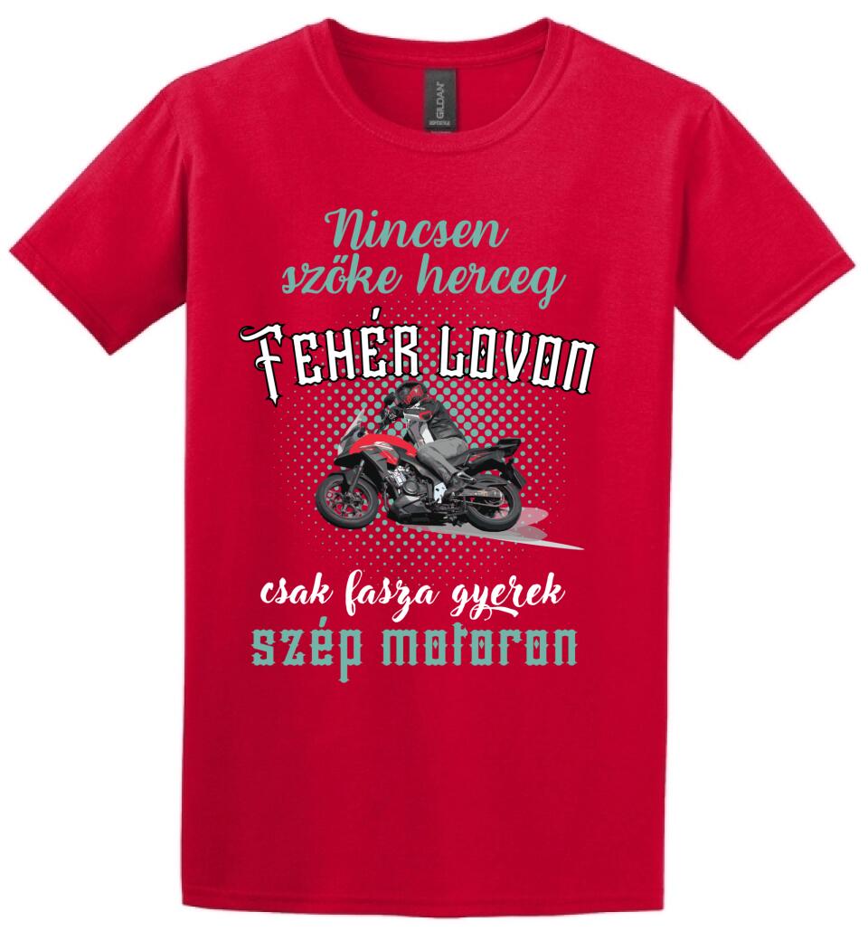 Szőke herceg szép motoron