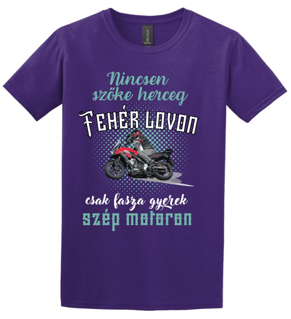 Szőke herceg szép motoron