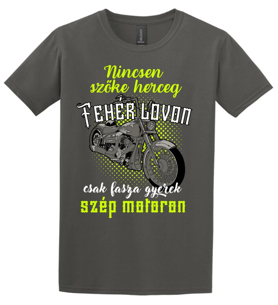 Szőke herceg szép motoron