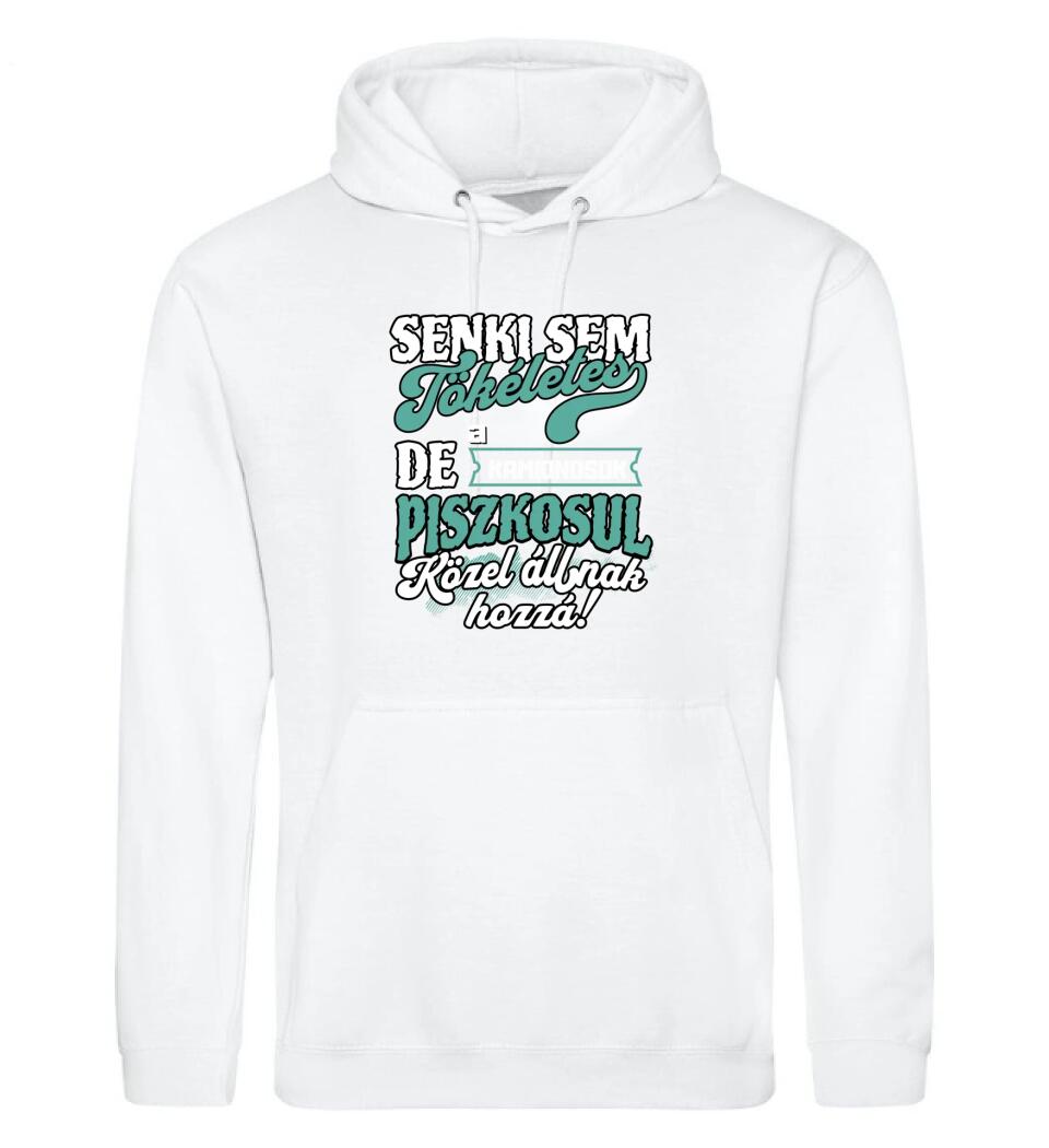 SENKI SEM TÖKÉLETES DE A_AZ   KAMIONOSOK ÁTKOZOTTUL KÖZEL ÁLLNAK  HOZZÁ