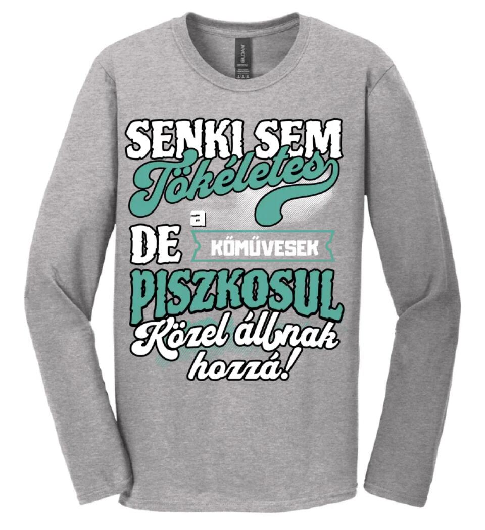 SENKI SEM TÖKÉLETES DE A_AZ  KŐMŰVESEK ÁTKOZOTTUL KÖZEL ÁLLNAK  HOZZÁ